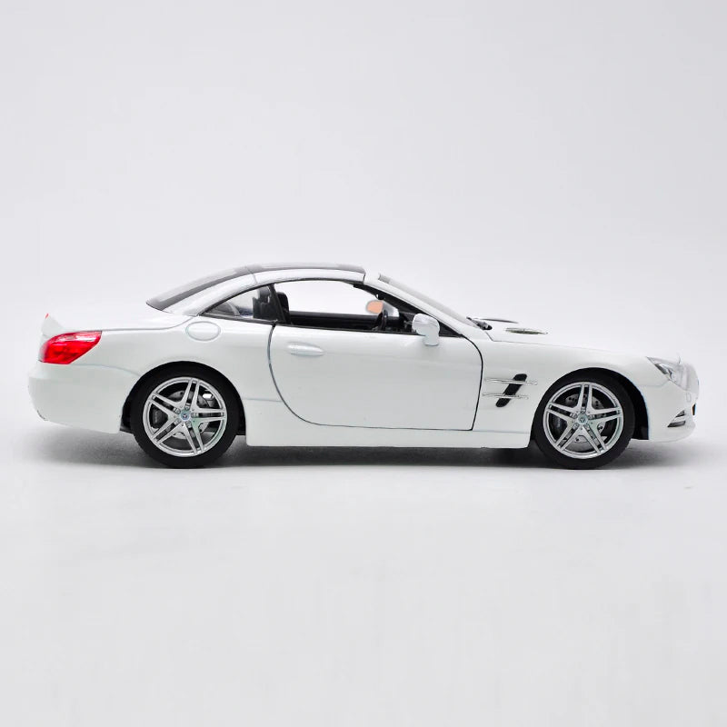 Mercedes SL500 2012 em Escala 1:24