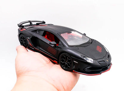 Lamborghini Aventador SVJ63 em Escala 1:24