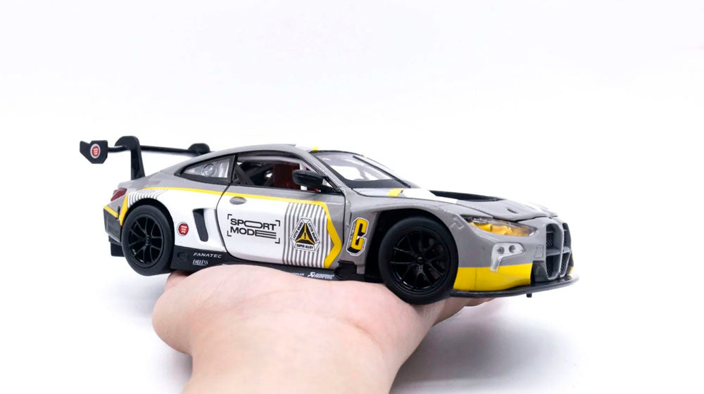 BMW M4 GT3 em Escala 1:24