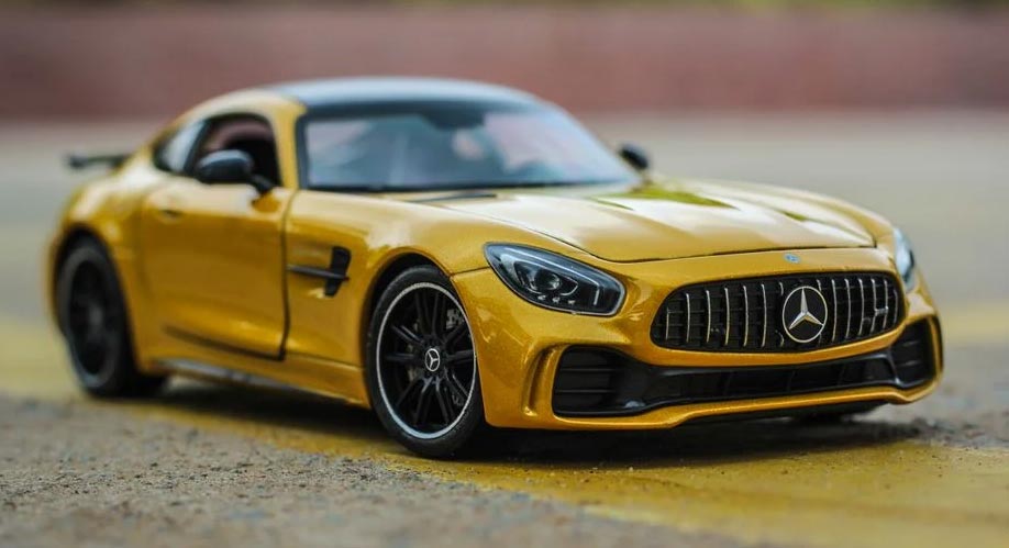 Mercedes AMG GT R em Escala 1:24