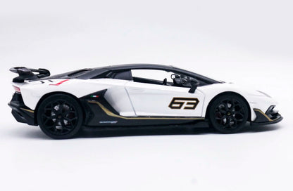 Lamborghini Aventador SVJ63 em Escala 1:24