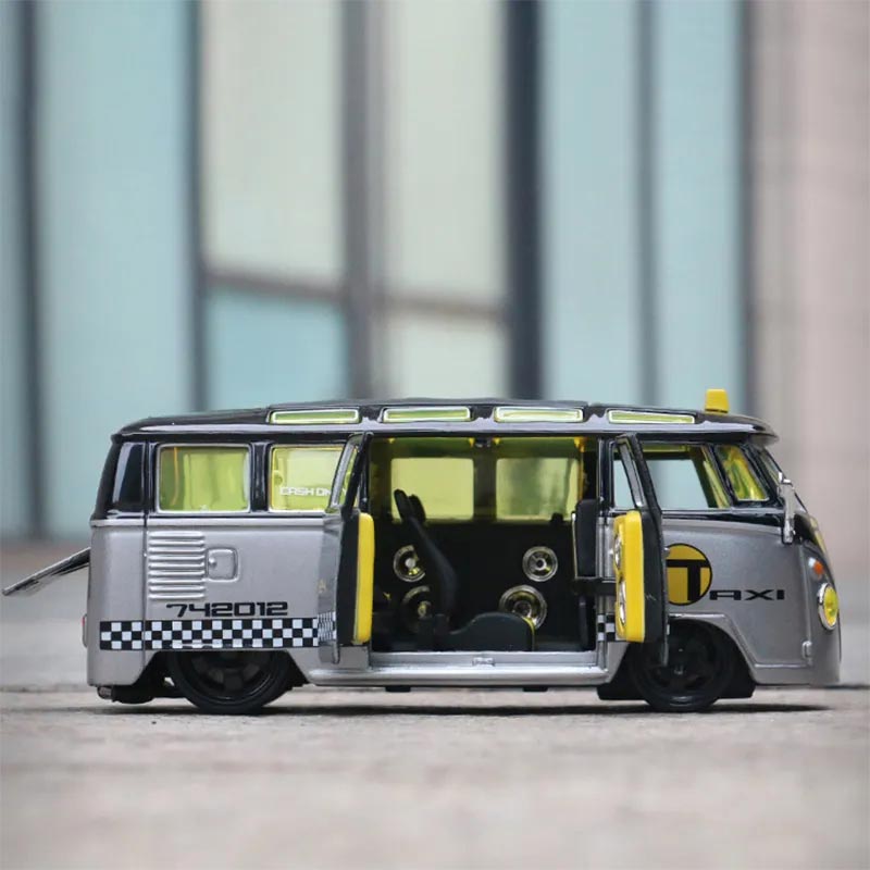 Kombi Custom (Escala 1:25)