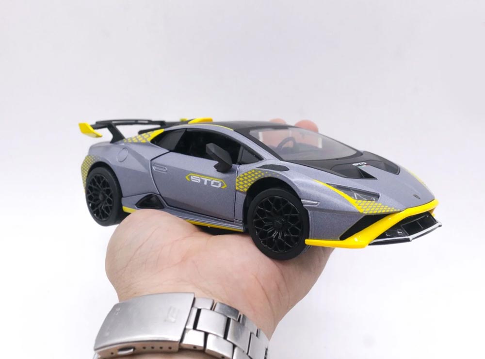 Lamborghini Huracán STO em Escala 1:24