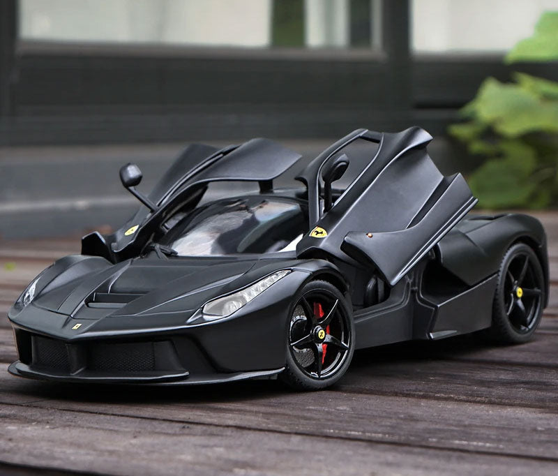 Ferrari LaFerrari (Escala 1:32)