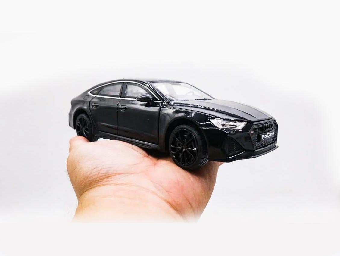 Audi RS7 Coupé em Escala 1:24