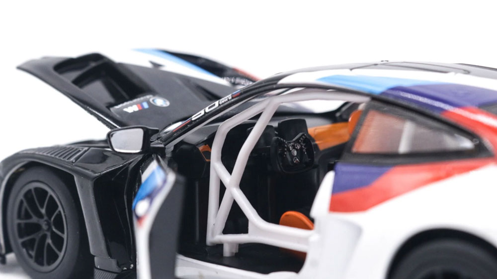 BMW M4 GT3 em Escala 1:24