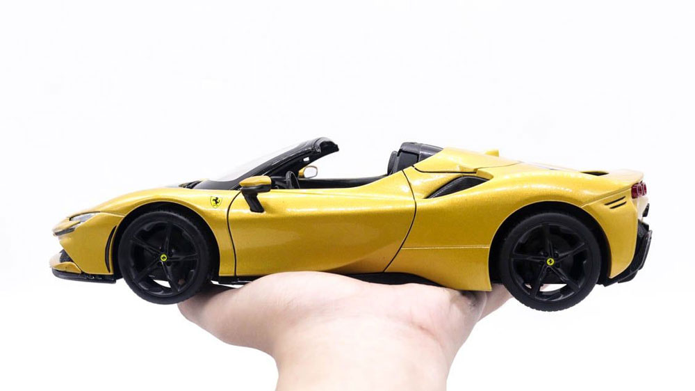 Ferrari SF90 Spider (Escala 1:18)