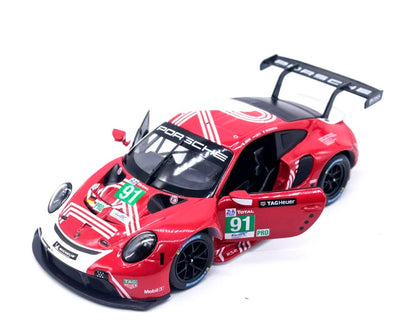 Porsche 911 RSR em Escala 1:24