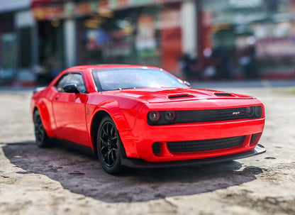 Dodge Challenger SRT Hellcat 1:24