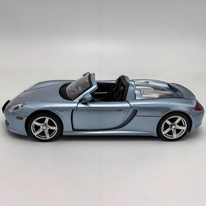 Porsche 911 Carrera GT em Escala 1:24