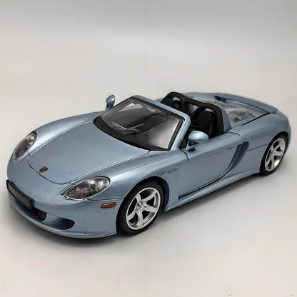 Porsche 911 Carrera GT em Escala 1:24