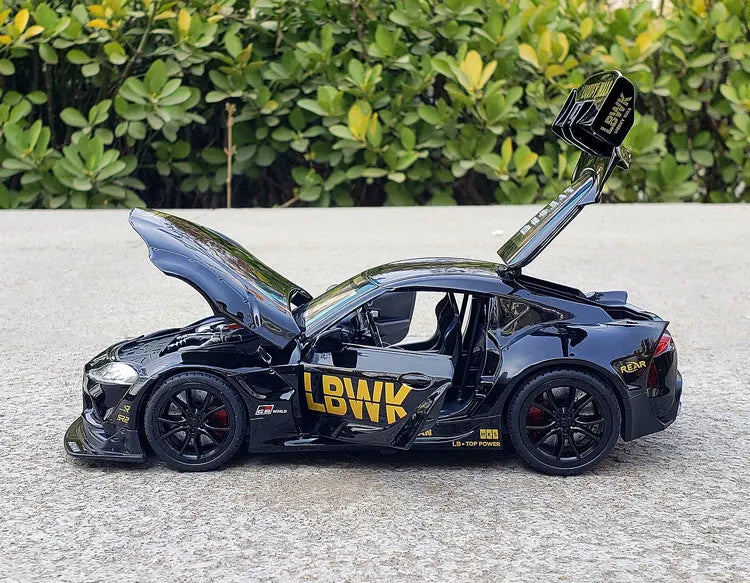 Toyota GR Supra Racing em Escala 1:24