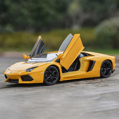 Lamborghini Aventador LP700-4 1:24