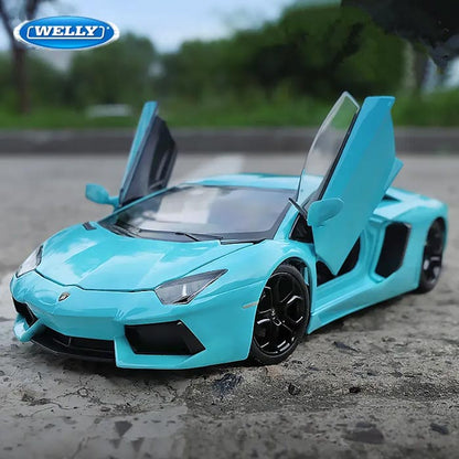 Lamborghini Aventador LP700-4 1:24