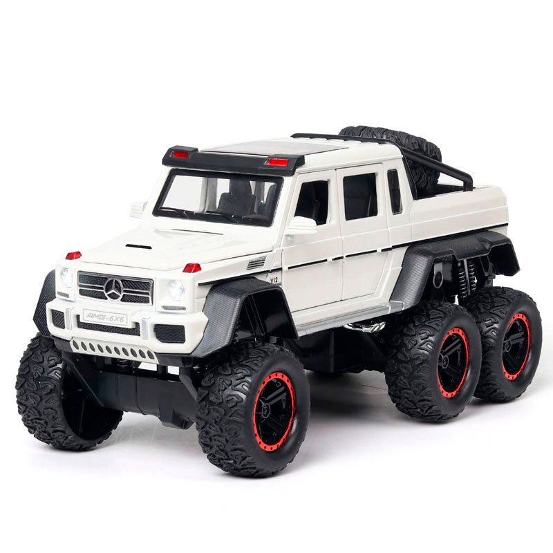 Mercedes G63 AMG Custom 6x6 em Escala 1:22