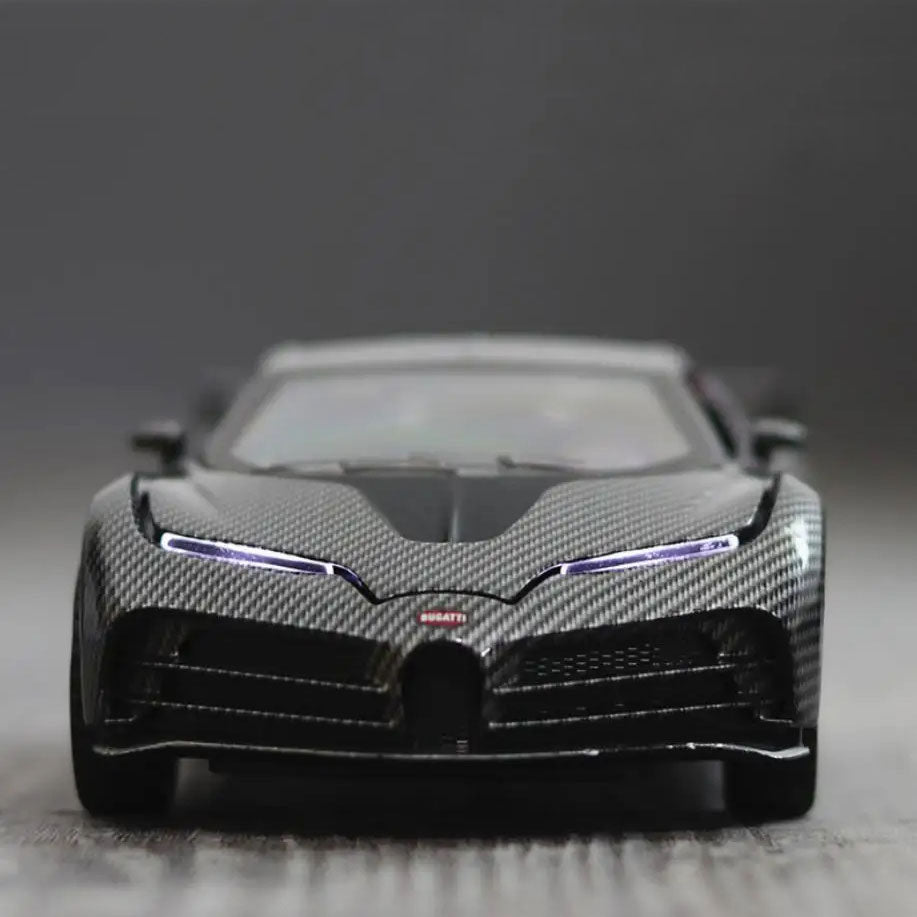 Bugatti Centodieci em Escala 1:32