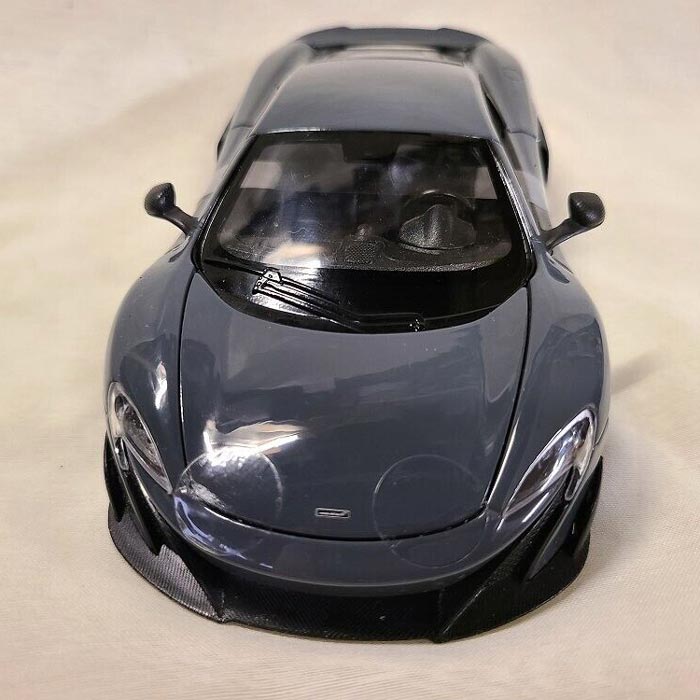 McLaren 675LT Escala 1:24