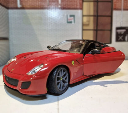 Ferrari 599 GTO (Escala 1:24)