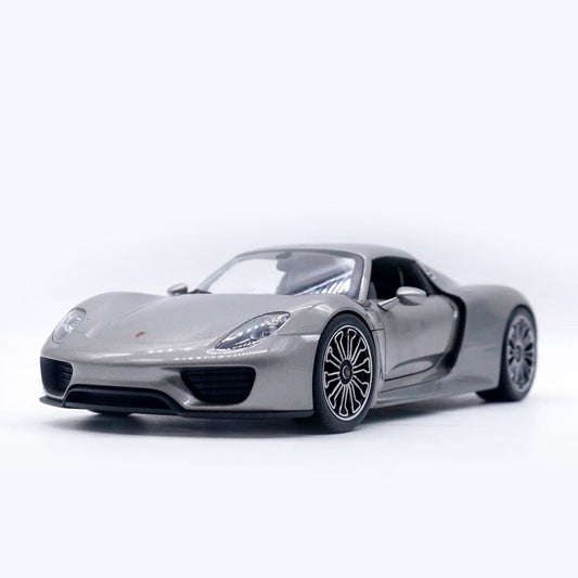 Porsche 918 Spyder em Escala 1:18