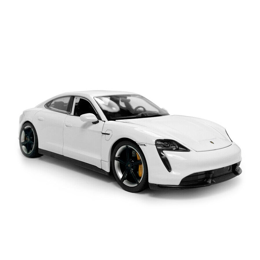 Porsche Taycan Turbo S em Escala 1:24