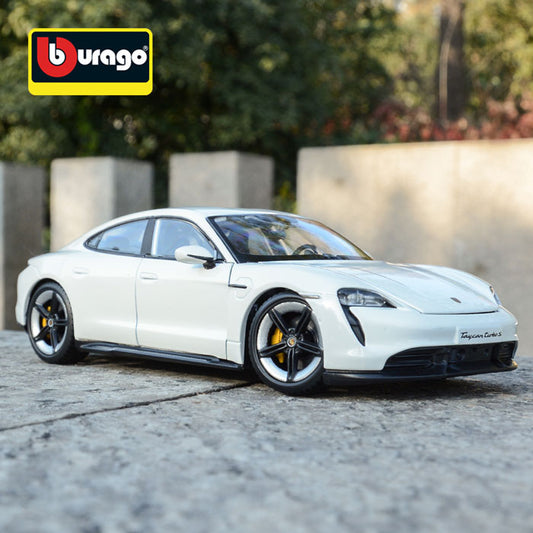 Porsche Taycan Turbo S (Escala 1:24)