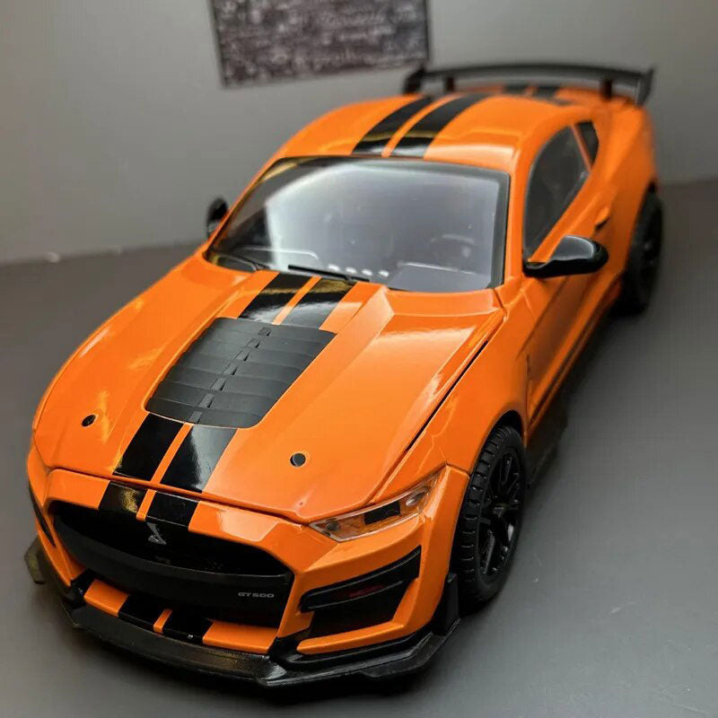 Super-Miniatura de Mustang Shelby GT500 (Escala 1:18)