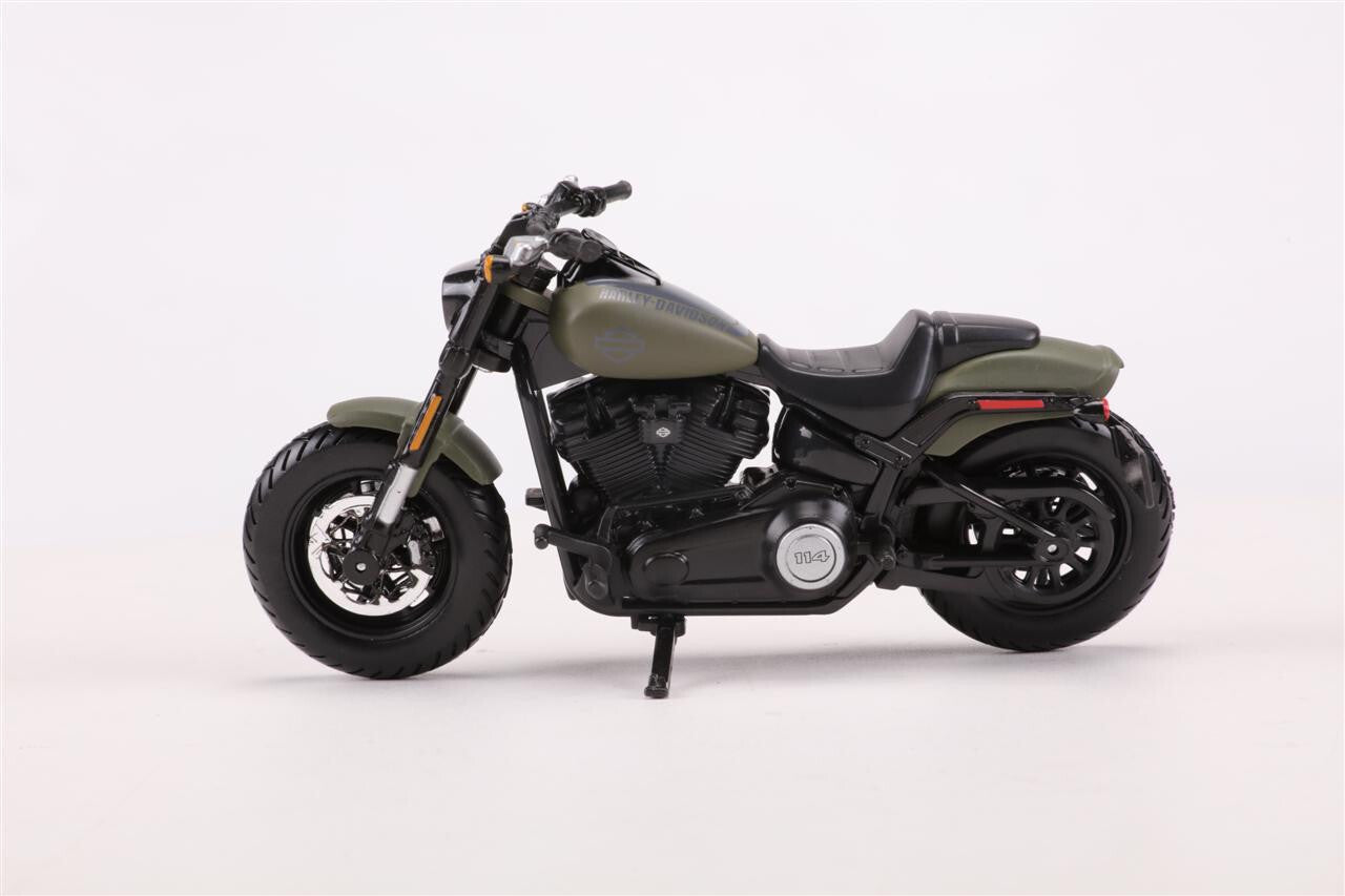 Harley-Davidson Fat Bob 114 em Escala 1:18