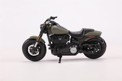 Harley-Davidson Fat Bob 114 em Escala 1:18