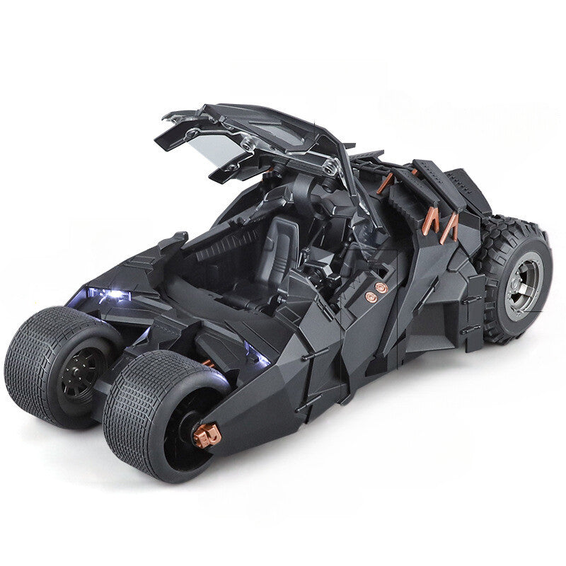 Batmóvel Tumbler 1:18 em Metal