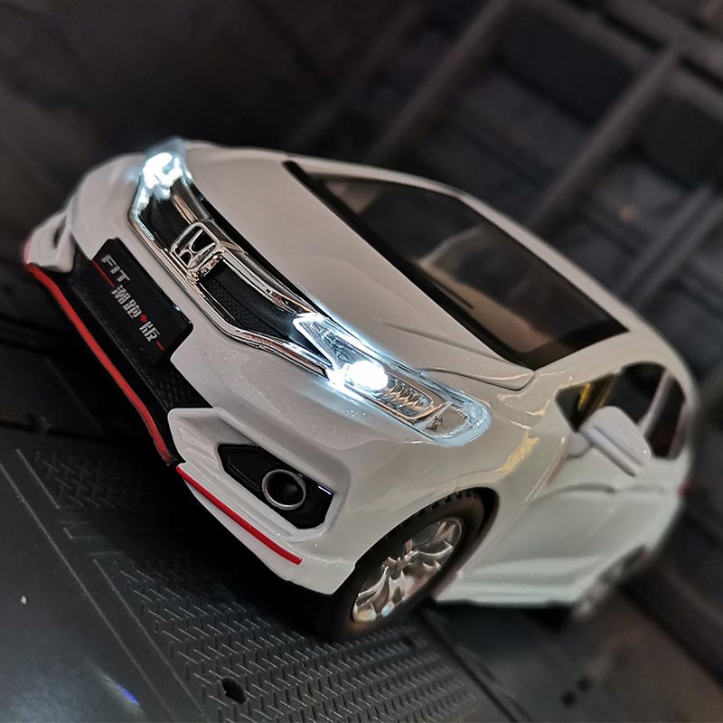 Miniatura de Honda Fit (Escala 1:28)