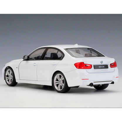 BMW Série 3 335i em Escala 1:24