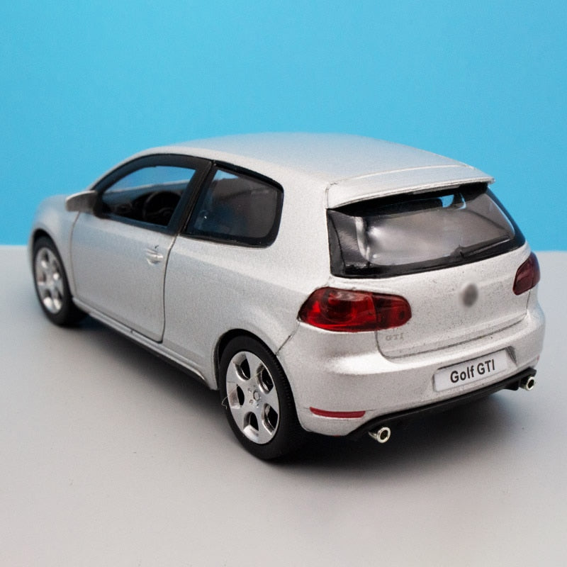 Miniatura de Golf GTI (1:36)