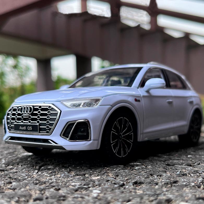 Audi Q5 em Escala 1:24