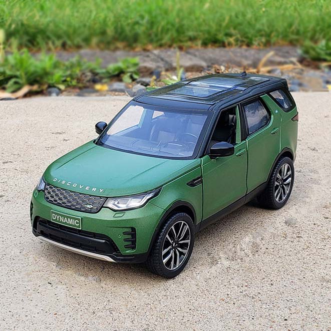 Land Rover Discovery R-Dynamic (1:24)