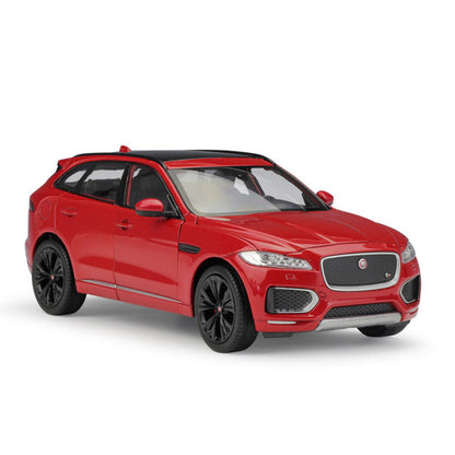 Jaguar F-PACE (Escala 1:24)